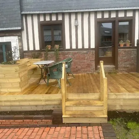 Nid Douillet Apartment